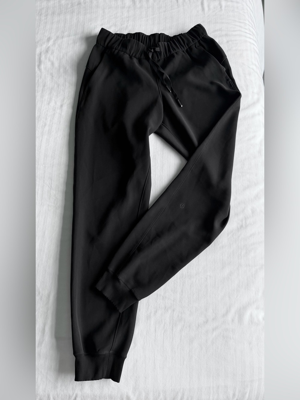 Lululemon On The Fly Jogger Black Size 4